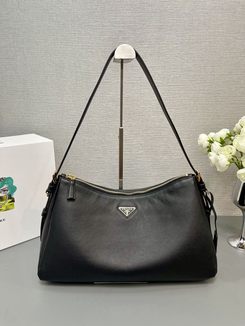 Pra*a hobo bags
